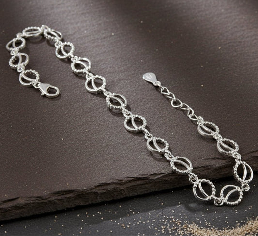 925 Silver Textured Oval Link Bracelet - Zirak Silver
