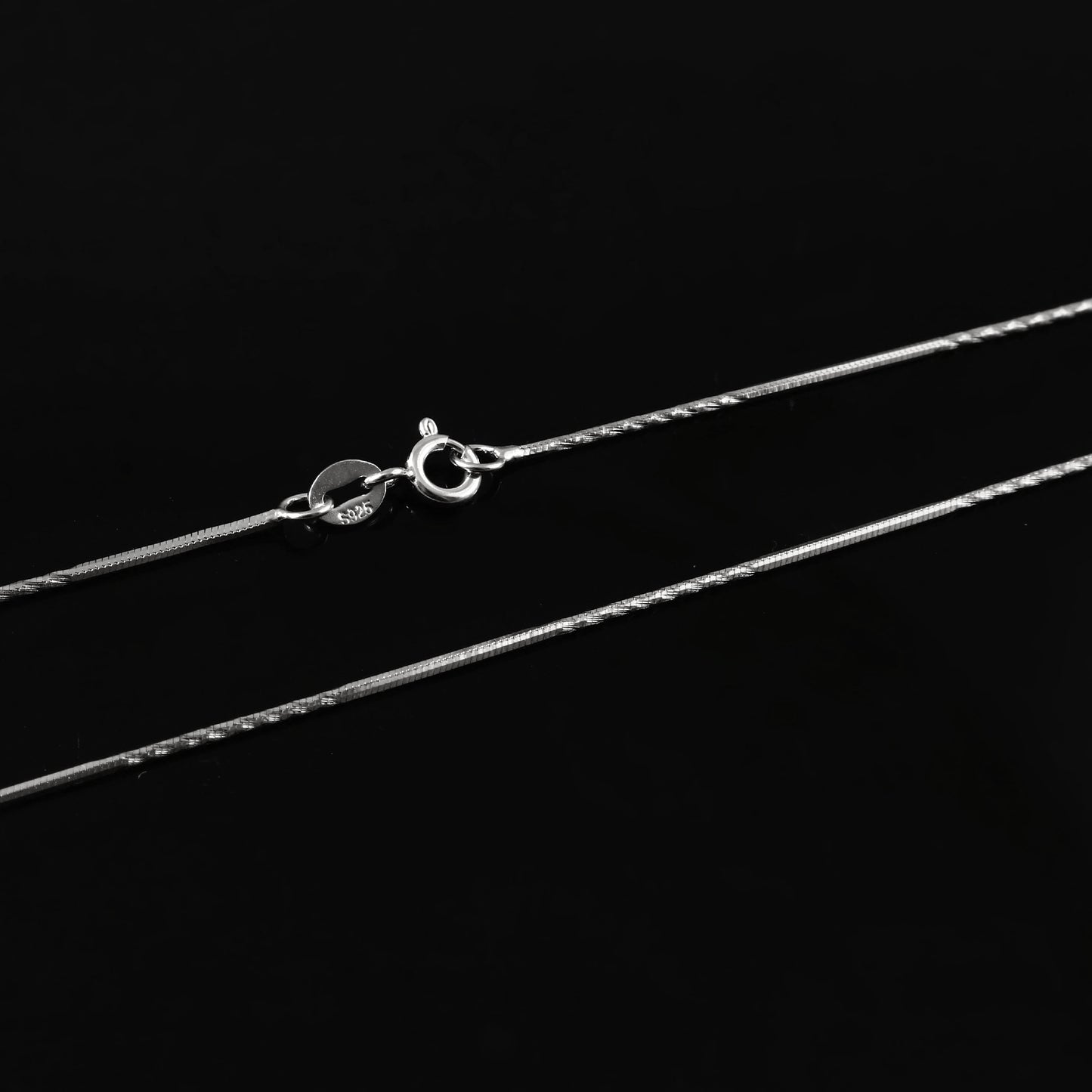 Sleek Box Silver Chain – Lightweight 925 Sterling Chain Necklace