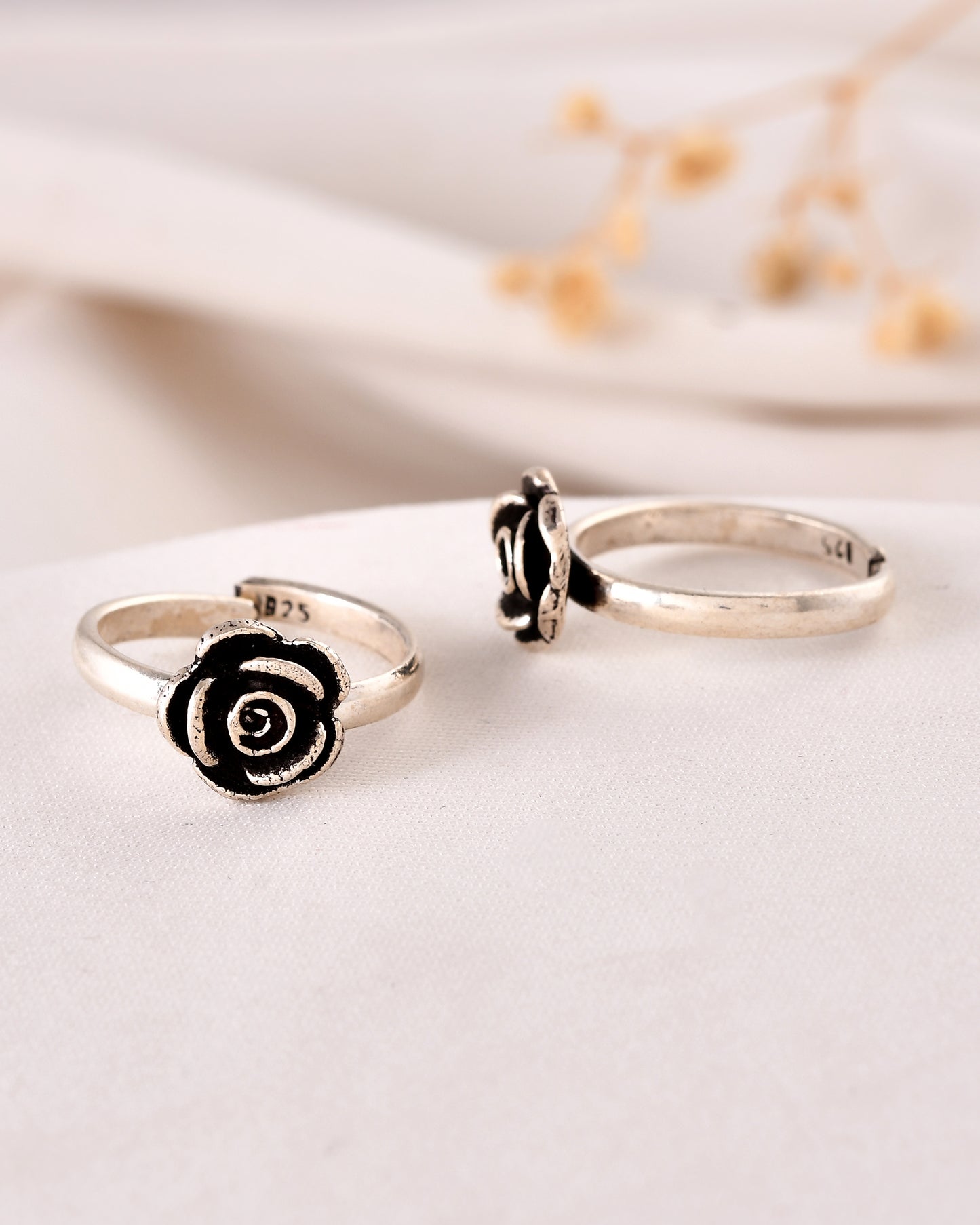 925 Sterling Silver Rose Design Adjustable Toe Ring Pair