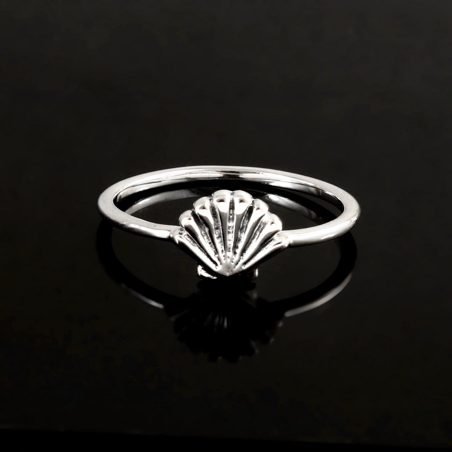 Sterling Silver Shell Motif Ring