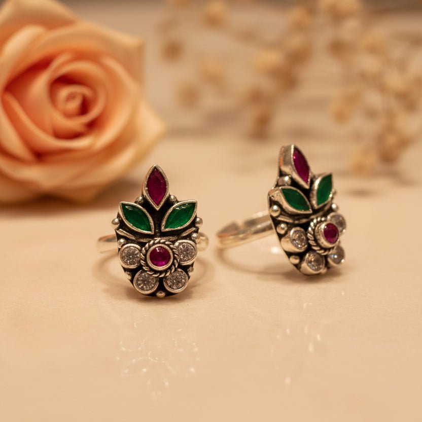 Kamalika Phool Bichiya Pair - Zirak Silver
