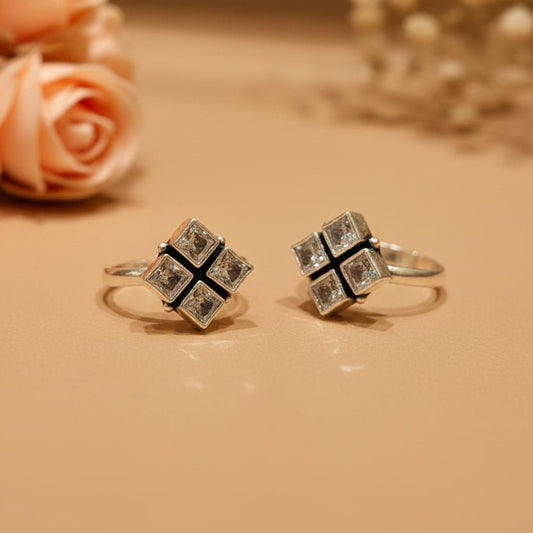 Noor Chaukadi Bichiya Pair - Zirak Silver
