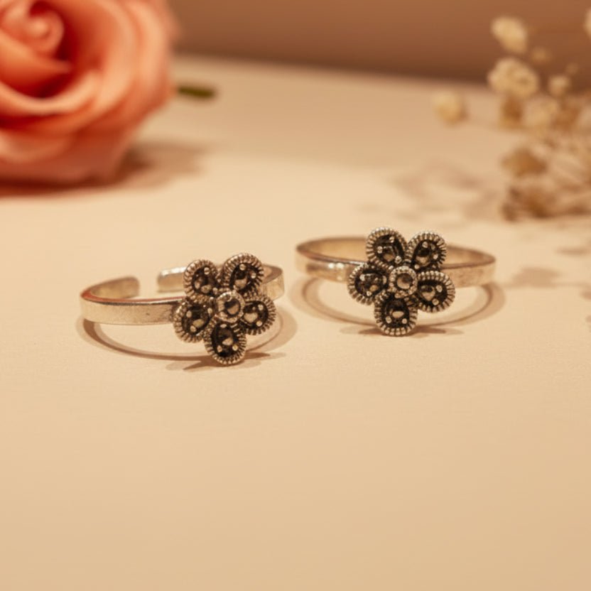 Pushpa Toe Ring - Zirak Silver