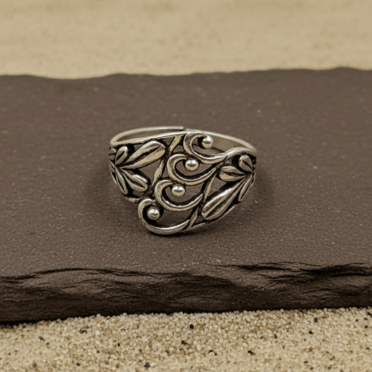 Vintage Floral Swirl Silver Ring - Zirak Silver