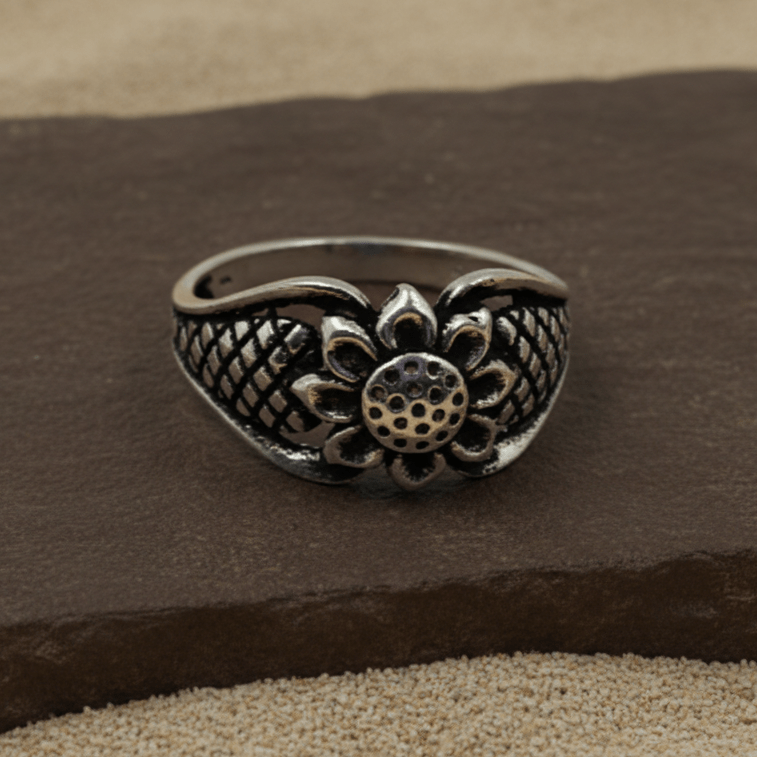 Vintage Sunflower Oxidized Silver Ring - Zirak Silver