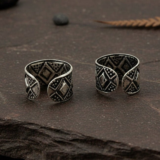 Vintage Tribal Pattern Adjustable 925 Silver Ear Cuff - Zirak Silver