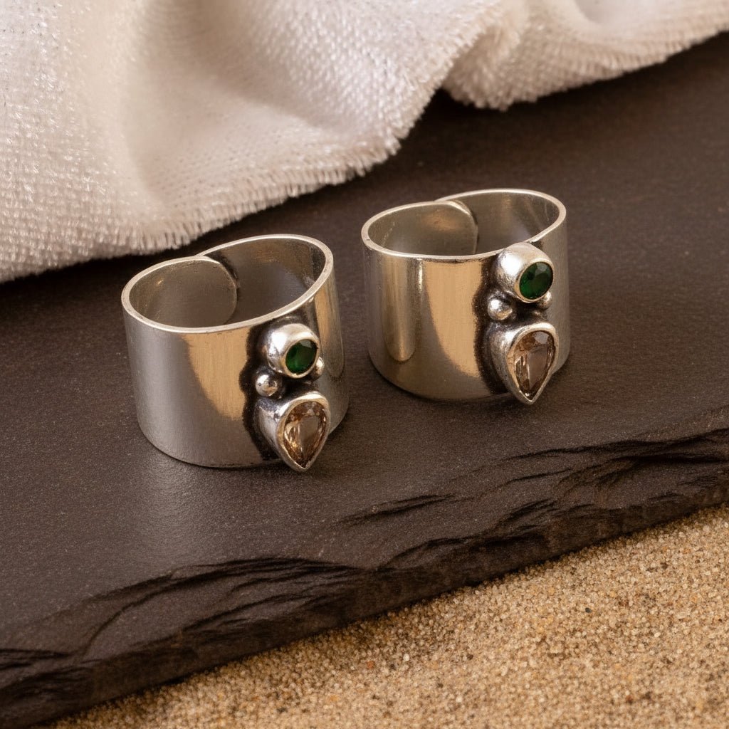 925 Silver Adjustable Toe Ring with Emerald Green & Clear Cubic Zirconia – Handmade Boho Jewelry - Zirak Silver