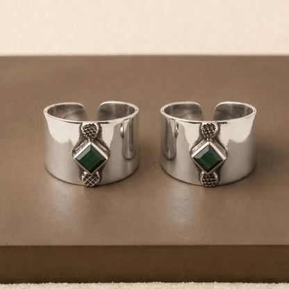 925 Silver Adjustable Toe Ring with Emerald Green Cubic Zirconia – Handmade Ethnic Jewelry - Zirak Silver
