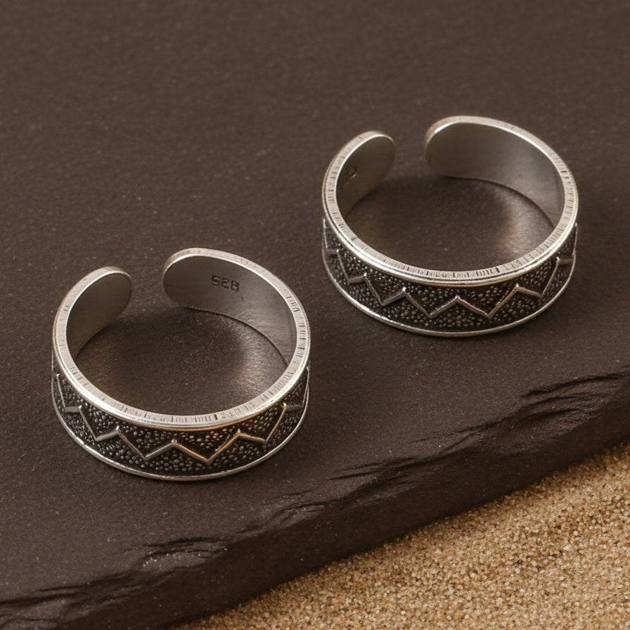 925 Silver Adjustable Toe Ring with Oxidized Zigzag Tribal Design – Handmade Ethnic Jewelry - Zirak Silver