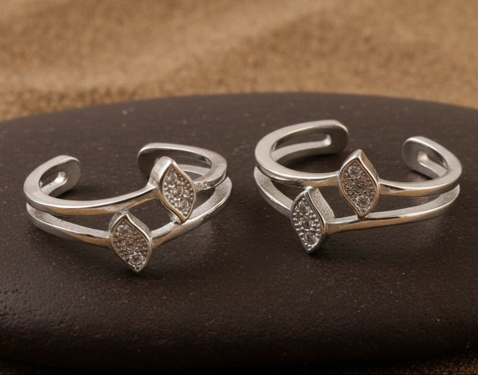 925 Silver Adjustable Toe Ring with White Cubic Zirconia – Minimalist Double Band Jewelry - Zirak Silver