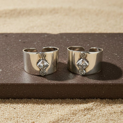 925 Silver Adjustable Toe Ring with White CZ Stones - Zirak Silver