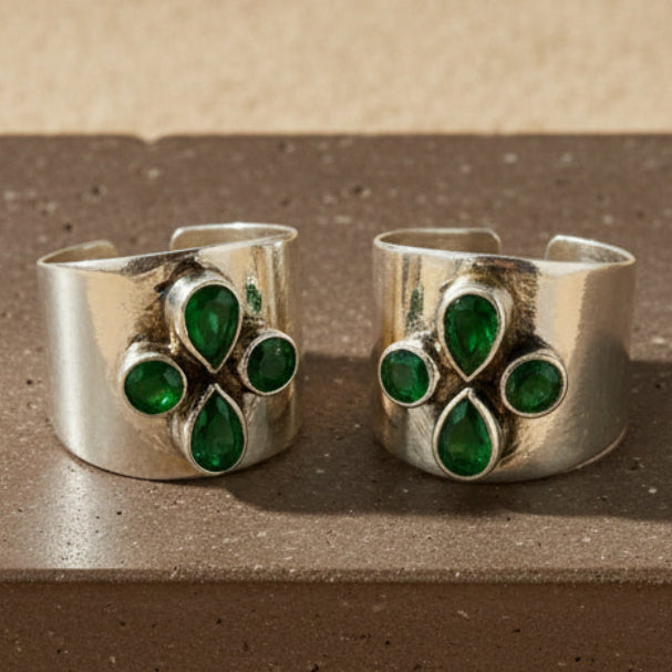 925 Silver Green Stone Wide Band Toe Rings (Pair) - Zirak Silver
