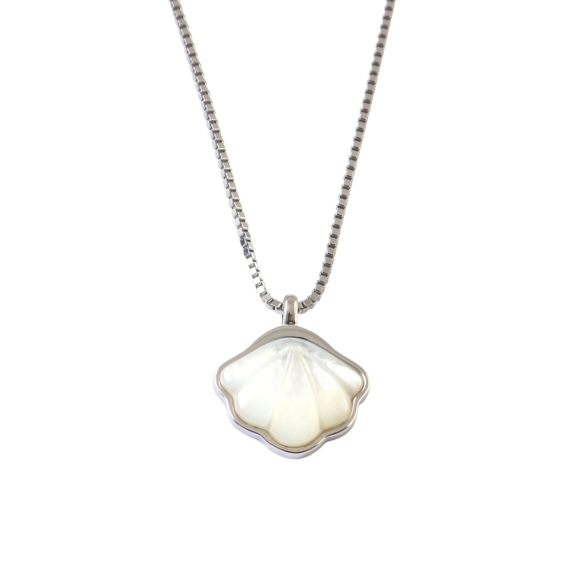 925 Silver Mother of Pearl Flower Pendant Necklace - Zirak Silver