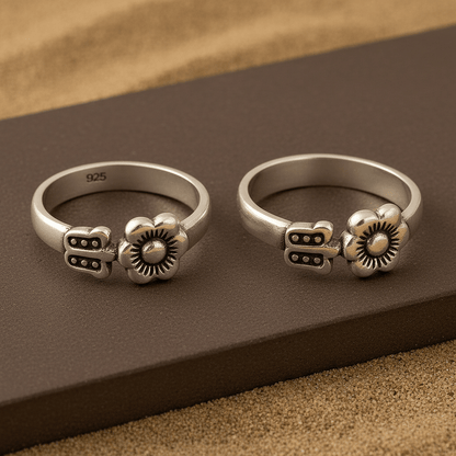 925 Sterling Silver Oxidized Floral Toe Ring | Adjustable Flower Design - Zirak Silver