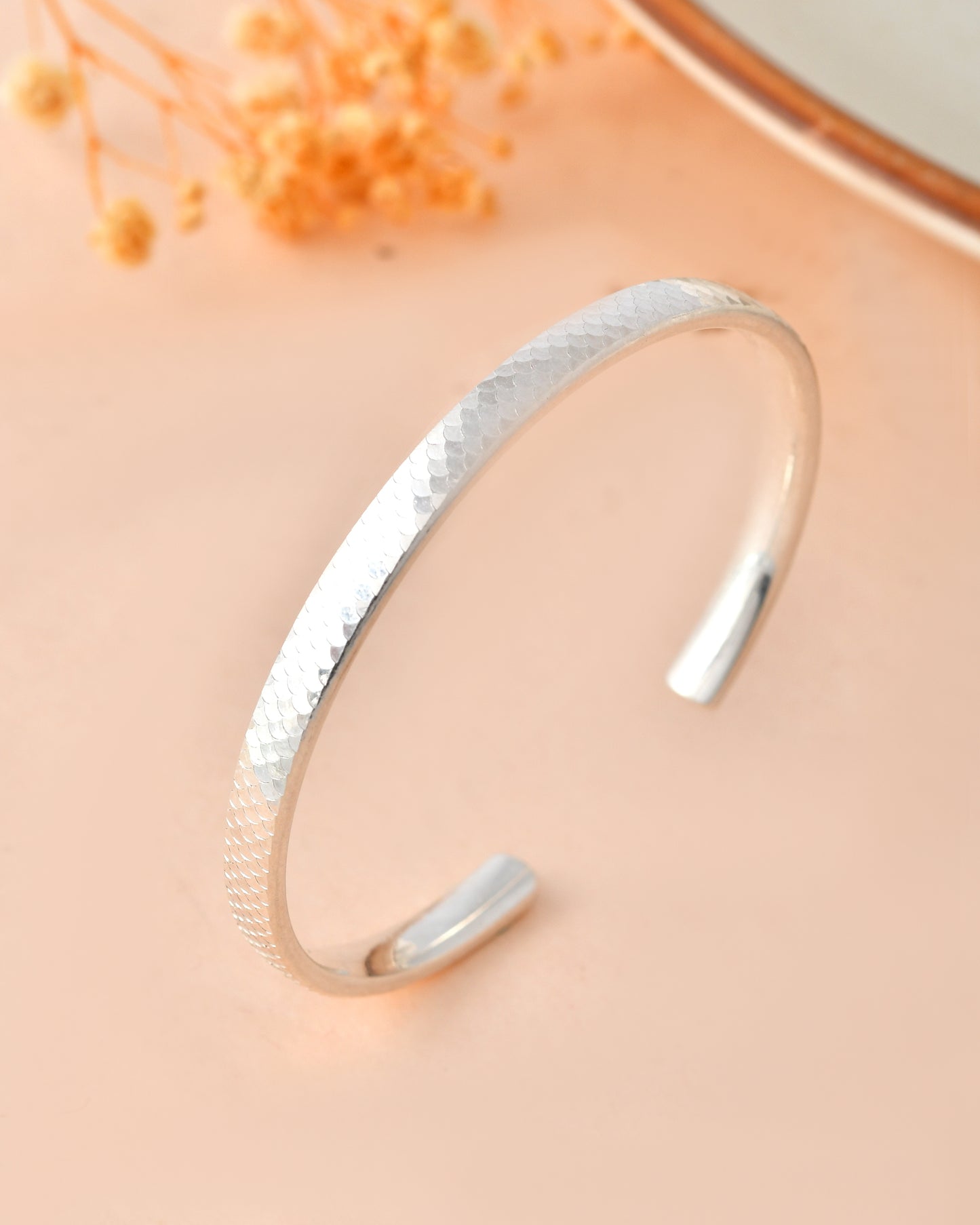 Noori Cuff – 99.99 Silver Sparkling Fish Scale Cuff Bracelet