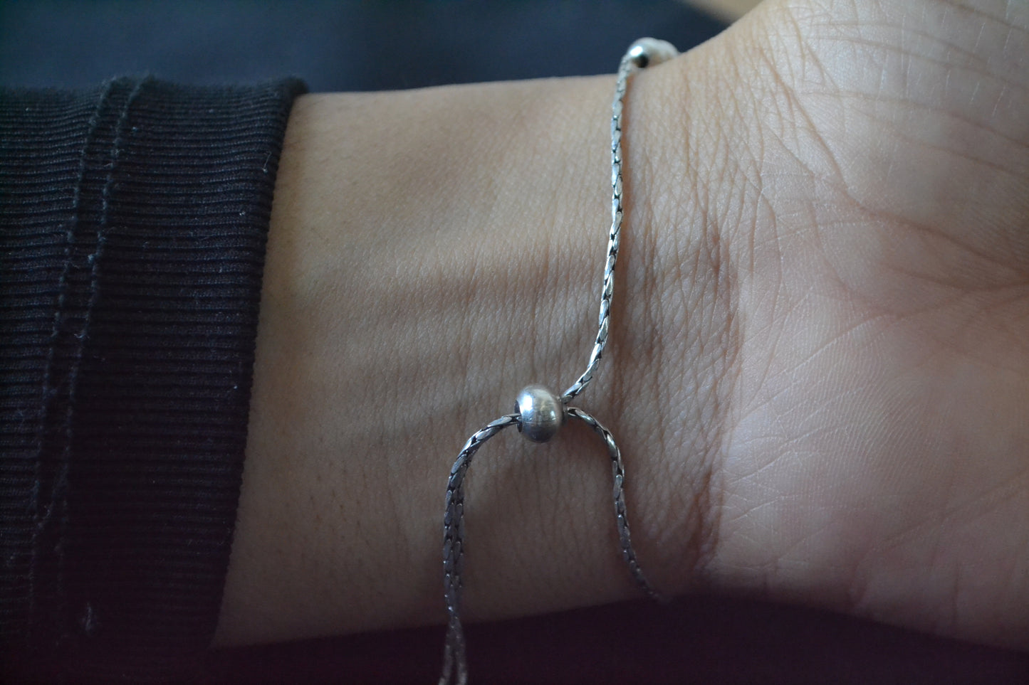 Saanjh Bracelet – Adjustable 925 Silver Floral Twirl Dainty Bracelet