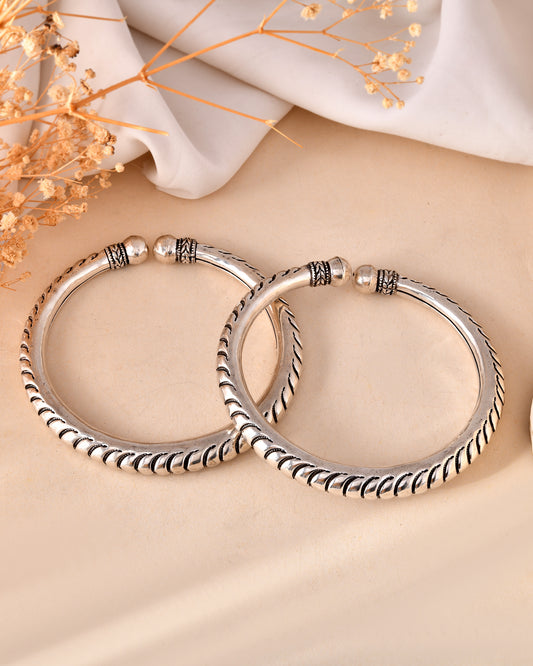 925 Sterling Silver Spiral Carved Anklet Pair – Bold Oxidized Payal