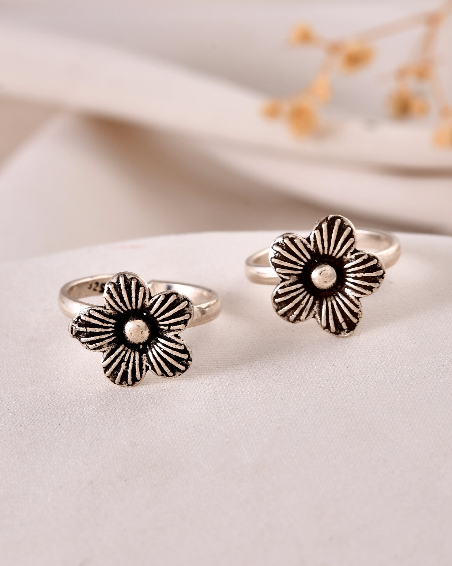925 Sterling Silver Floral Toe Rings – Adjustable Vintage Flower Design