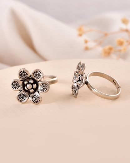925 Silver Adjustable Floral Toe Rings – Handmade Oxidized Flower Design