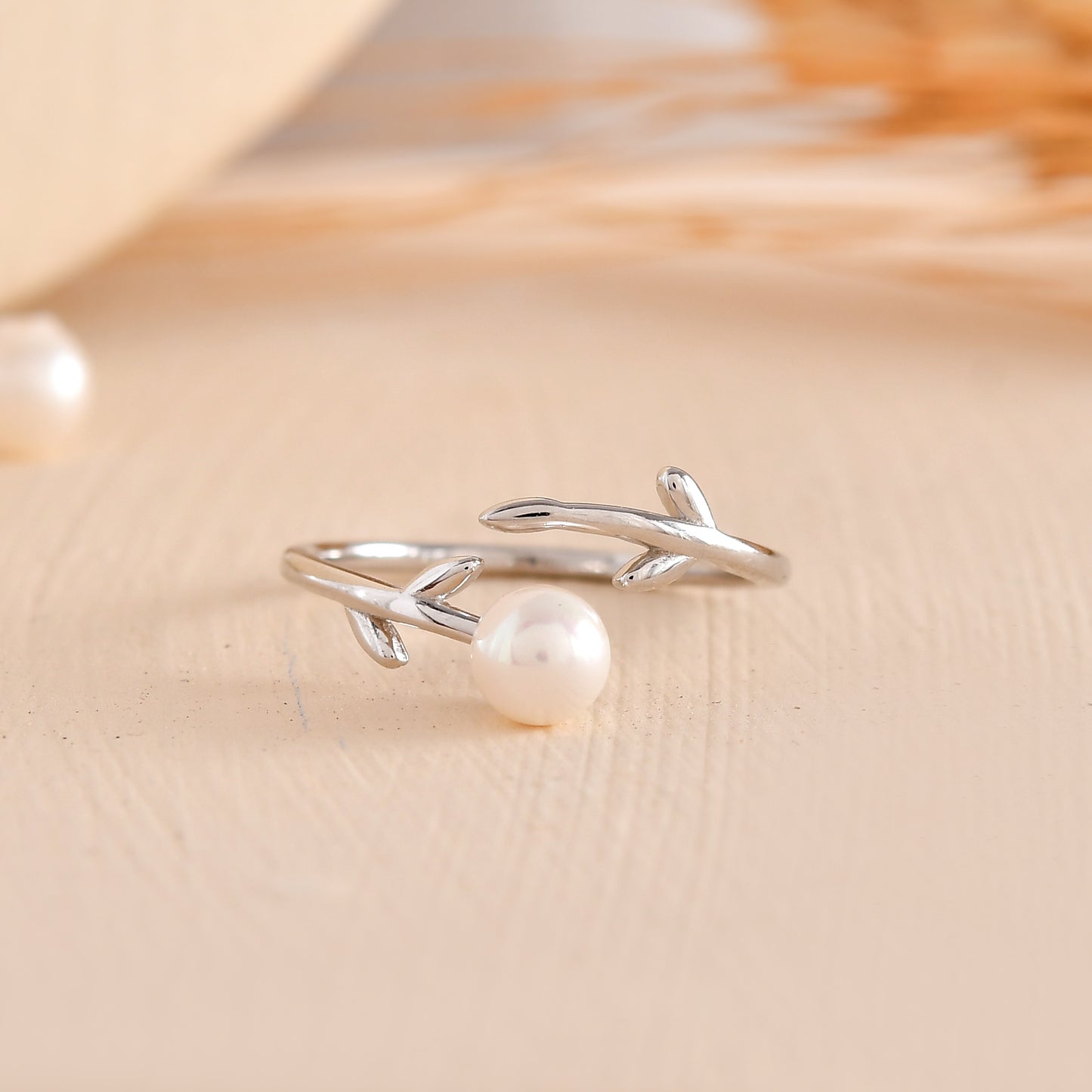 Sterling Silver Leaf Branch Open Ring with Natural Freshwater Pearl – Adjustable Nature-Inspired Band