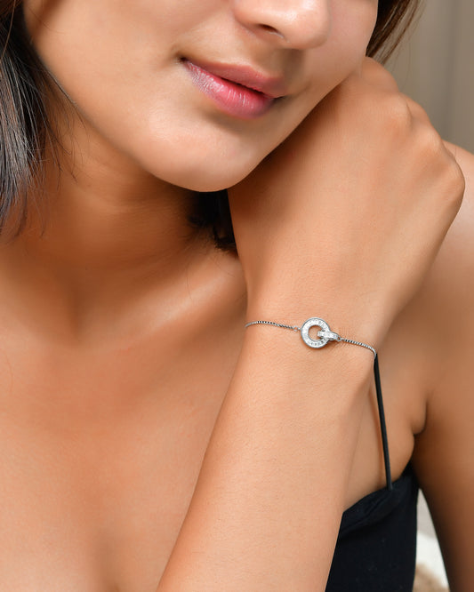 Sterling Silver Interlocking Circle Bracelet – Baguette-Cut CZ Eternity Charm on Dainty Box Chain