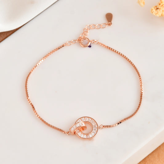 Rose-Gold Interlocking Circle Bracelet with Baguette CZ – 925 Sterling Silver, Adjustable