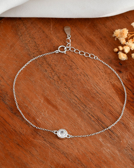 Solo Sparkle Sterling Silver Bezel-Set CZ Bracelet – Minimalist Single-Stone Dainty Chain