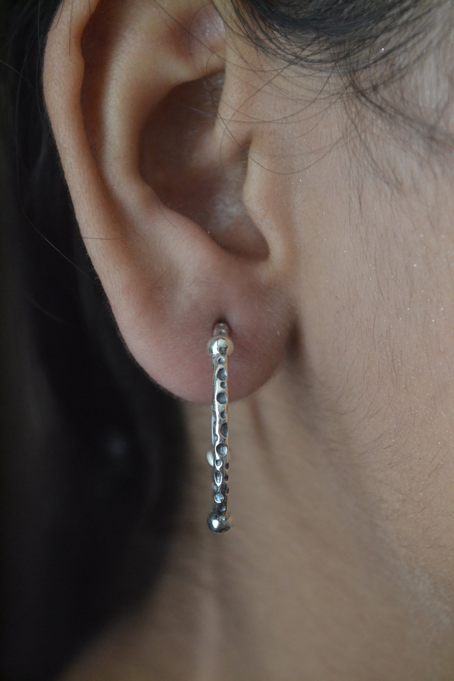 Hand-Hammered Hoop Earrings in 925 Silver