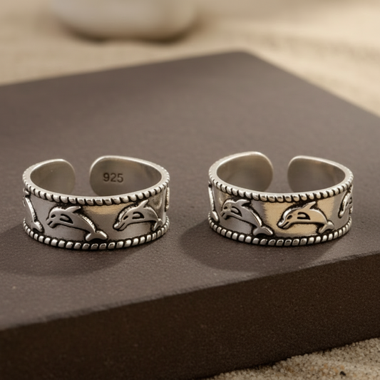 925 Silver Adjustable Toe Ring with Dolphin Motif – Handmade Boho Animal Jewelry