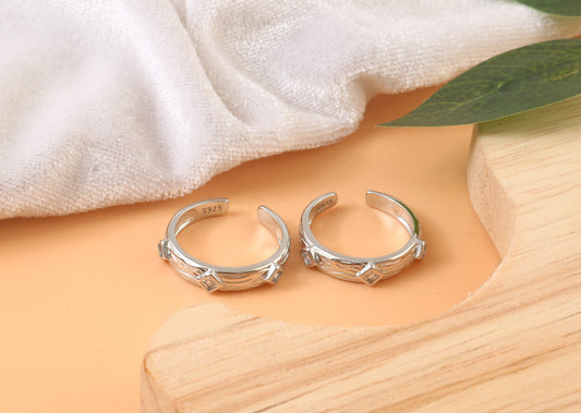 925 Silver Adjustable Toe Ring with Clear Cubic Zirconia Stones – Minimalist Geometric Foot Jewelry