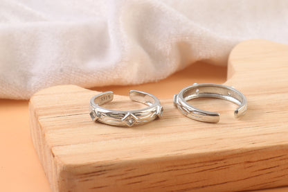 925 Silver Adjustable Toe Ring with Clear Cubic Zirconia Stones – Minimalist Geometric Foot Jewelry