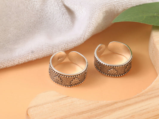 925 Silver Adjustable Wide Band Toe Rings with Mandala Design – Oxidized Ethnic Foot Jewelry