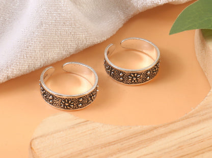 925 Silver Adjustable Wide Band Toe Rings with Oxidized Floral Pattern – Handmade Ethnic Foot Jewelry