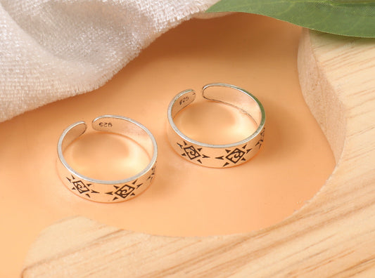 925 Silver Adjustable Toe Ring with Geometric Tribal Engraving – Handmade Boho Ethnic Jewelry