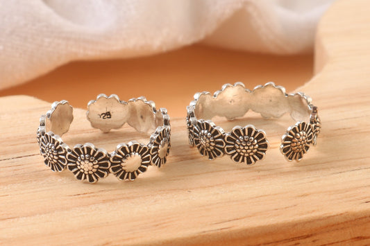925 Sterling Silver Daisy Flower Toe Ring – Adjustable Boho Floral Jewelry