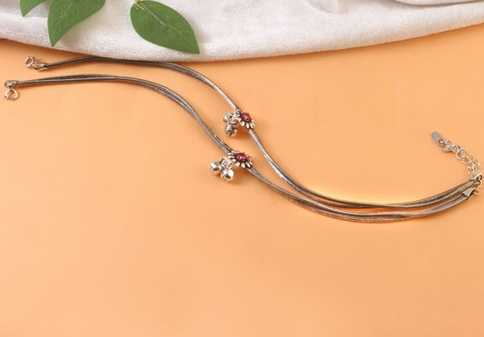 925 Silver Oxidized Flower Anklet with Red Stone & Ghungroo Charms – Traditional Ethnic Jewelry