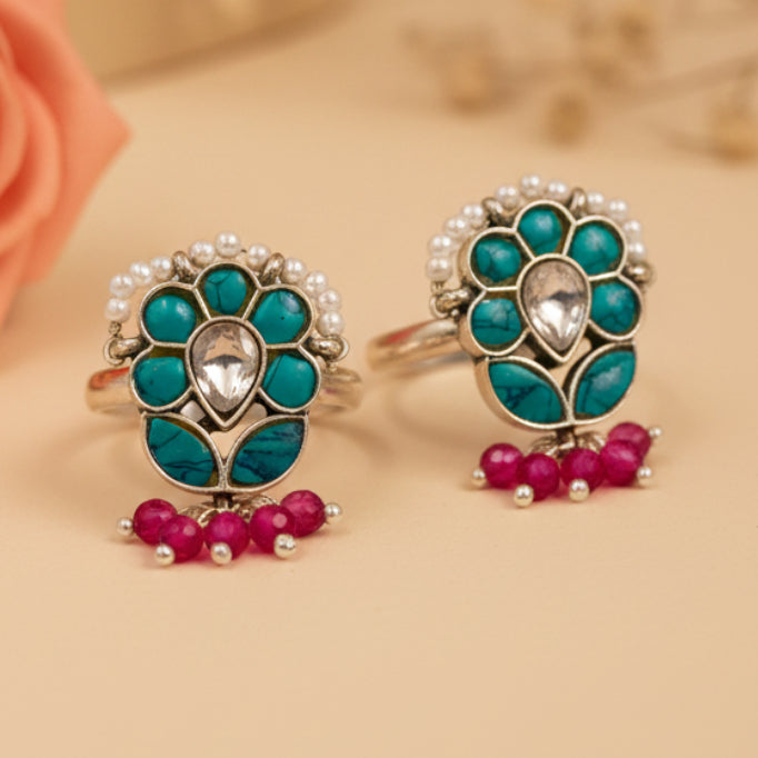 Neerja Toe Rings