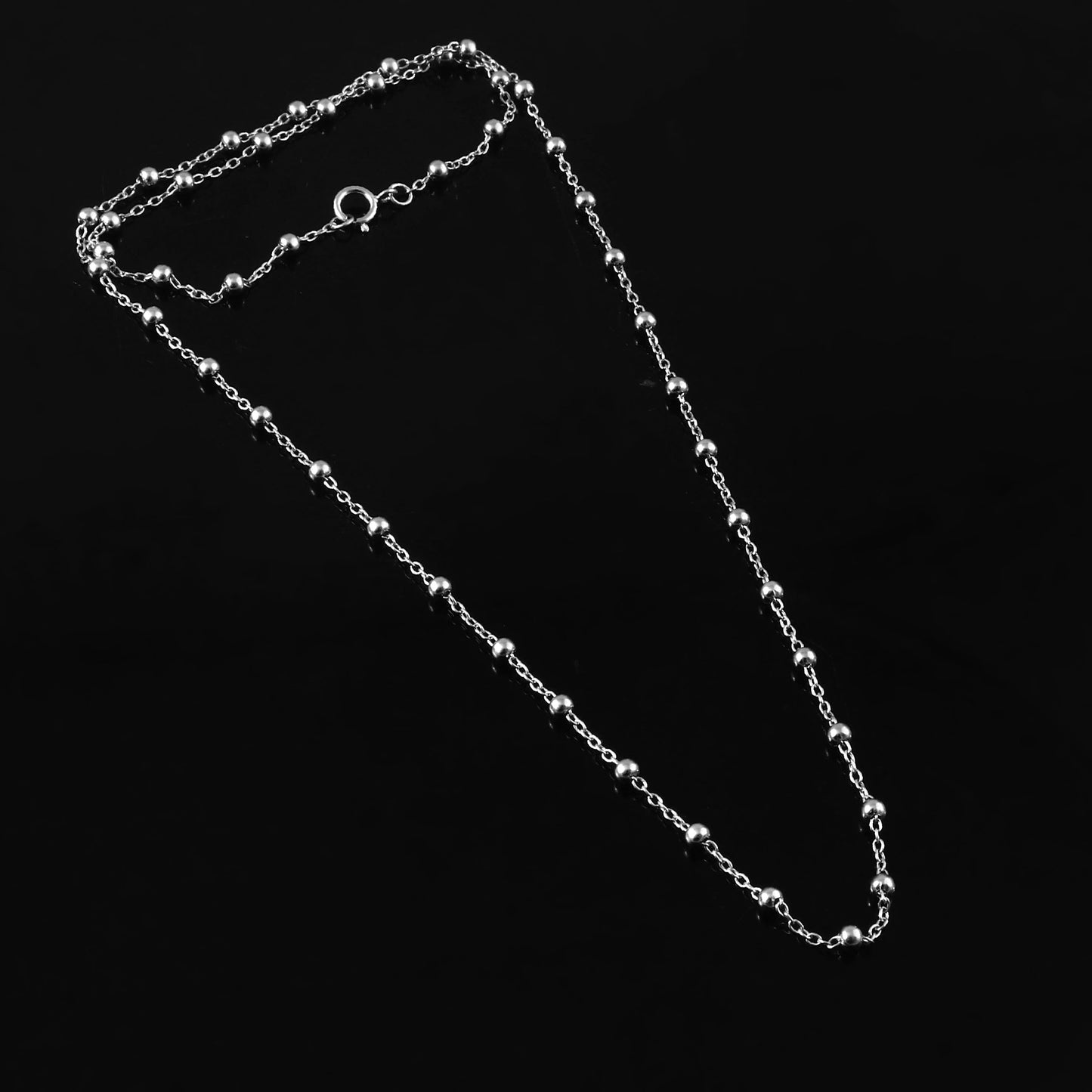 Arzoo Chain – Saturn Silver Chain