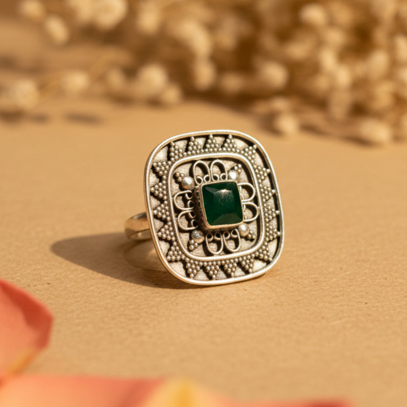 Panna Vintage Square Ring