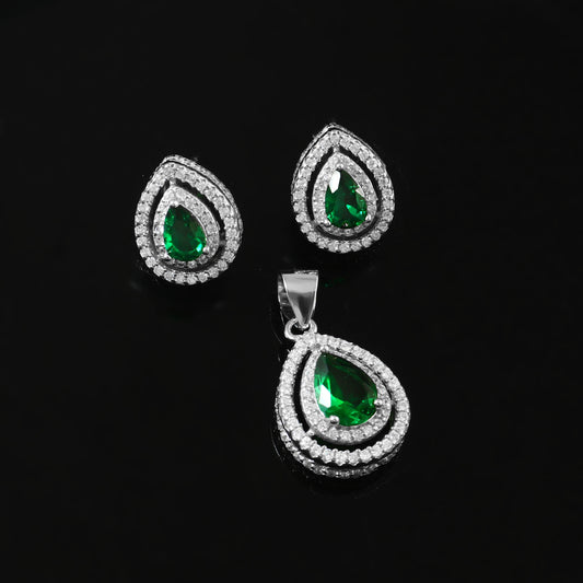 Teardrop Emerald Green Pendant Set