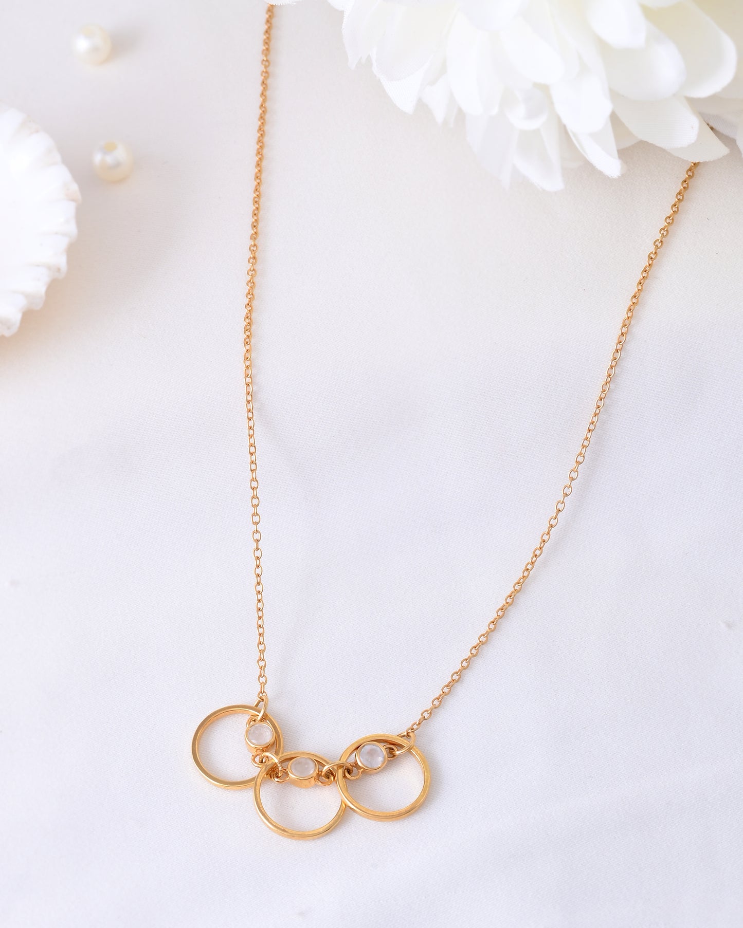 Triple Ring Crystal Necklace – Gold-Plated Minimal Chain with Crystal Charms