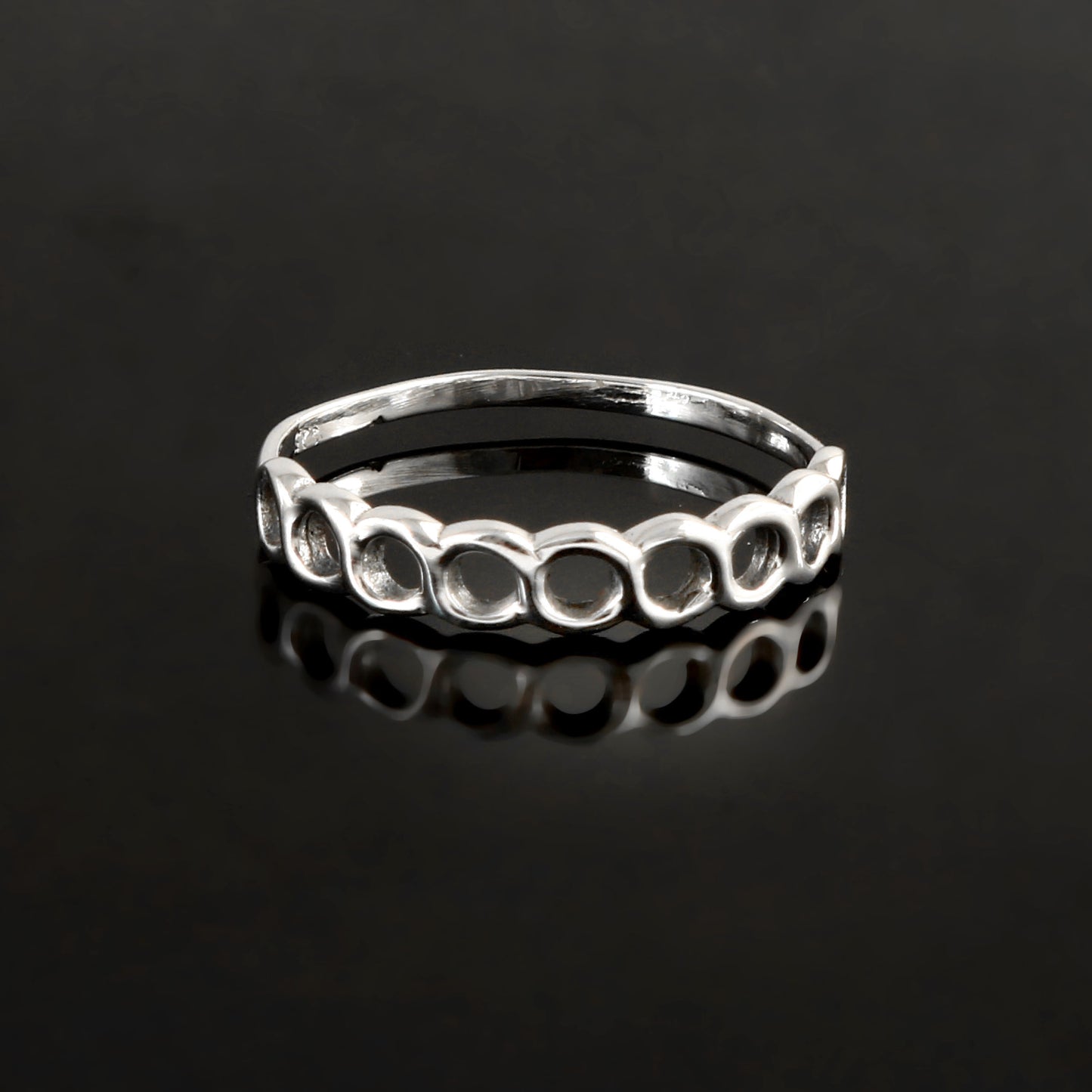 Minimalist Hollow Circle Band