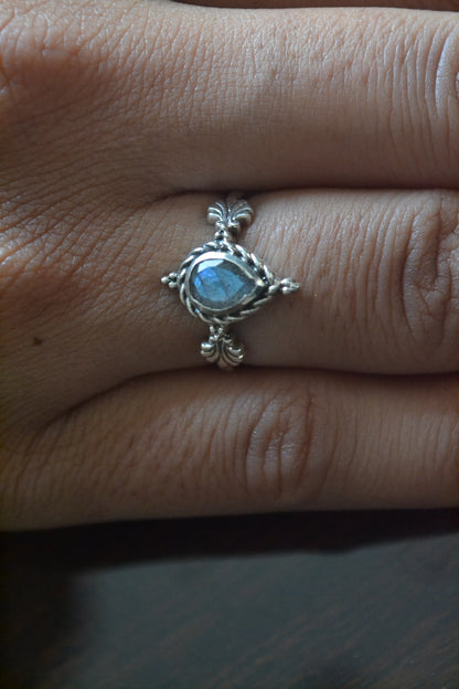 Mystic Oval Labradorite Ring