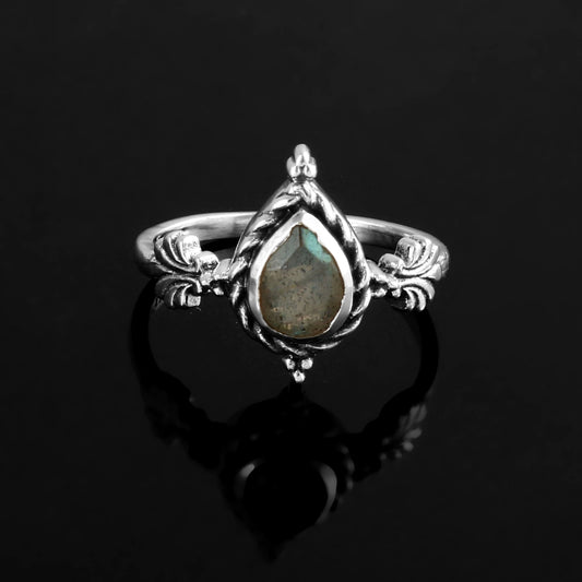 Mystic Oval Labradorite Ring