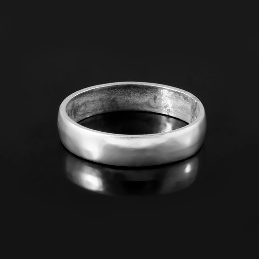 Polished Classic Sterling Silver Band Ring