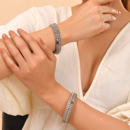 Aanya Antique Silver Bangle - Zirak Silver