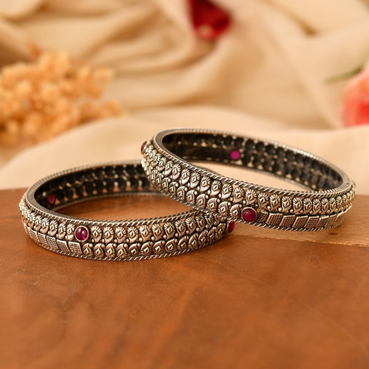 Aanya Antique Silver Bangle - Zirak Silver