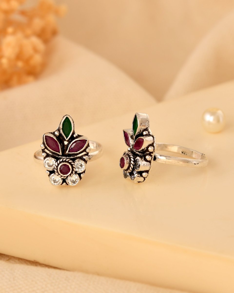 Amara Jeweled Crown Toe Rings - Zirak Silver