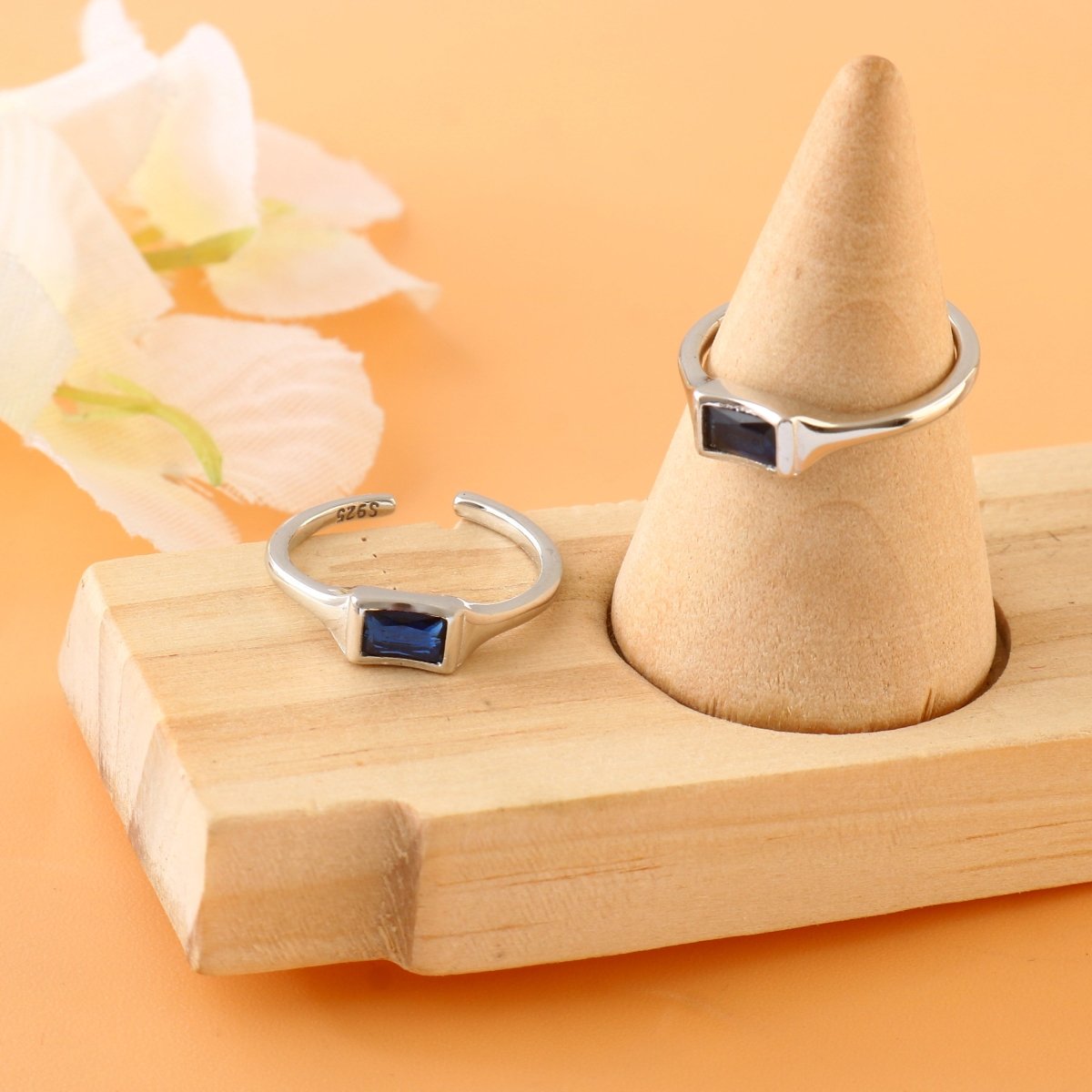 Blue Baguette Silver Toe Ring | 925 Sterling Silver Adjustable Sapphire Crystal Toe Ring for Women - Zirak Silver
