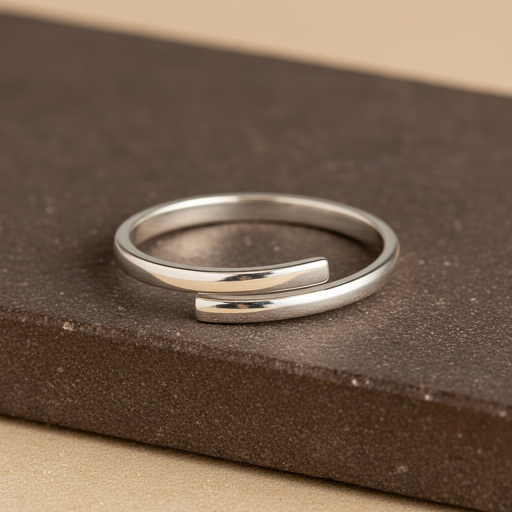 Minimalist Overlap Band